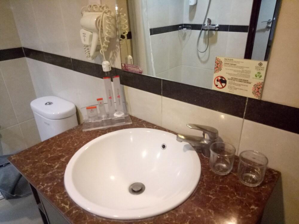 Tjokro Hotel Klaten Zewnętrze zdjęcie