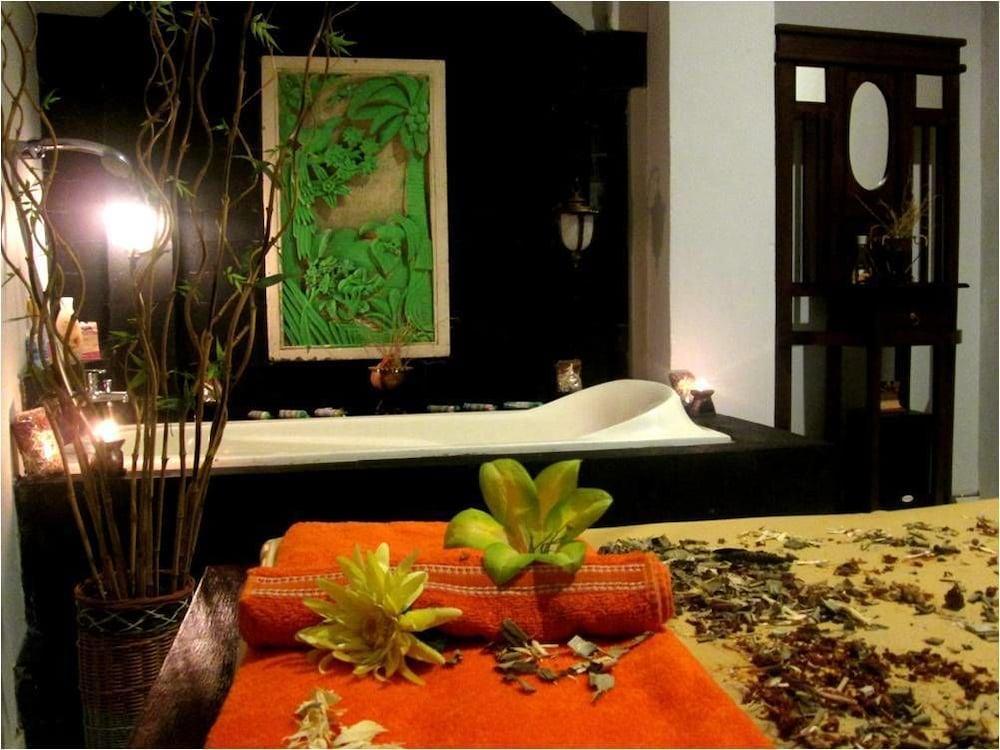 Tjokro Hotel Klaten Zewnętrze zdjęcie