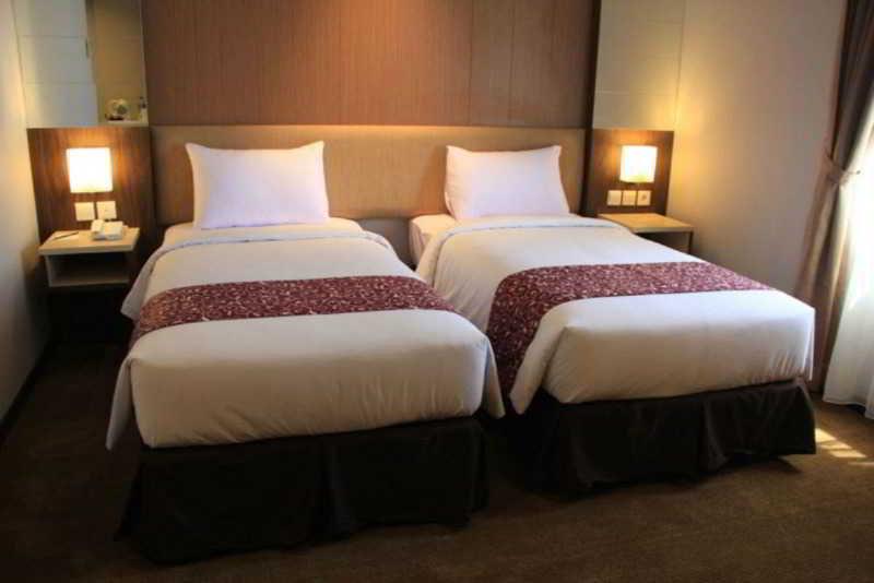 Tjokro Hotel Klaten Zewnętrze zdjęcie