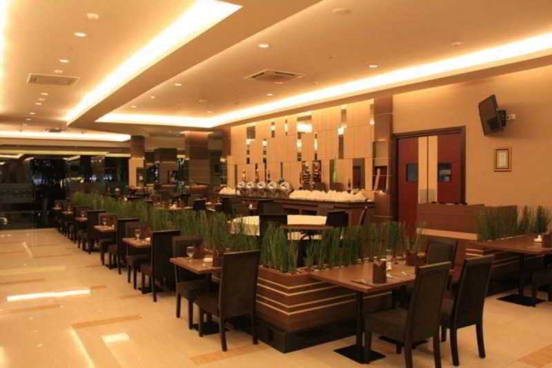 Tjokro Hotel Klaten Zewnętrze zdjęcie