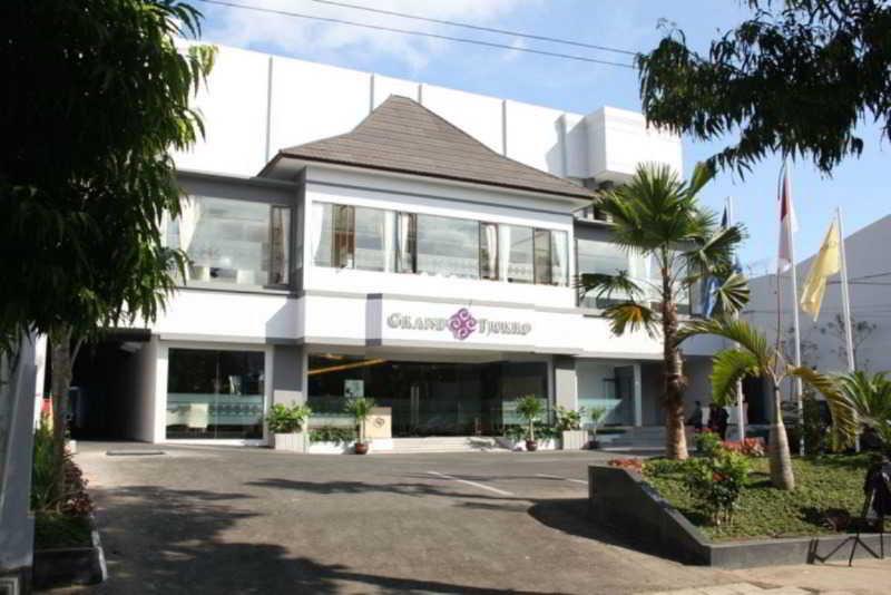 Tjokro Hotel Klaten Zewnętrze zdjęcie