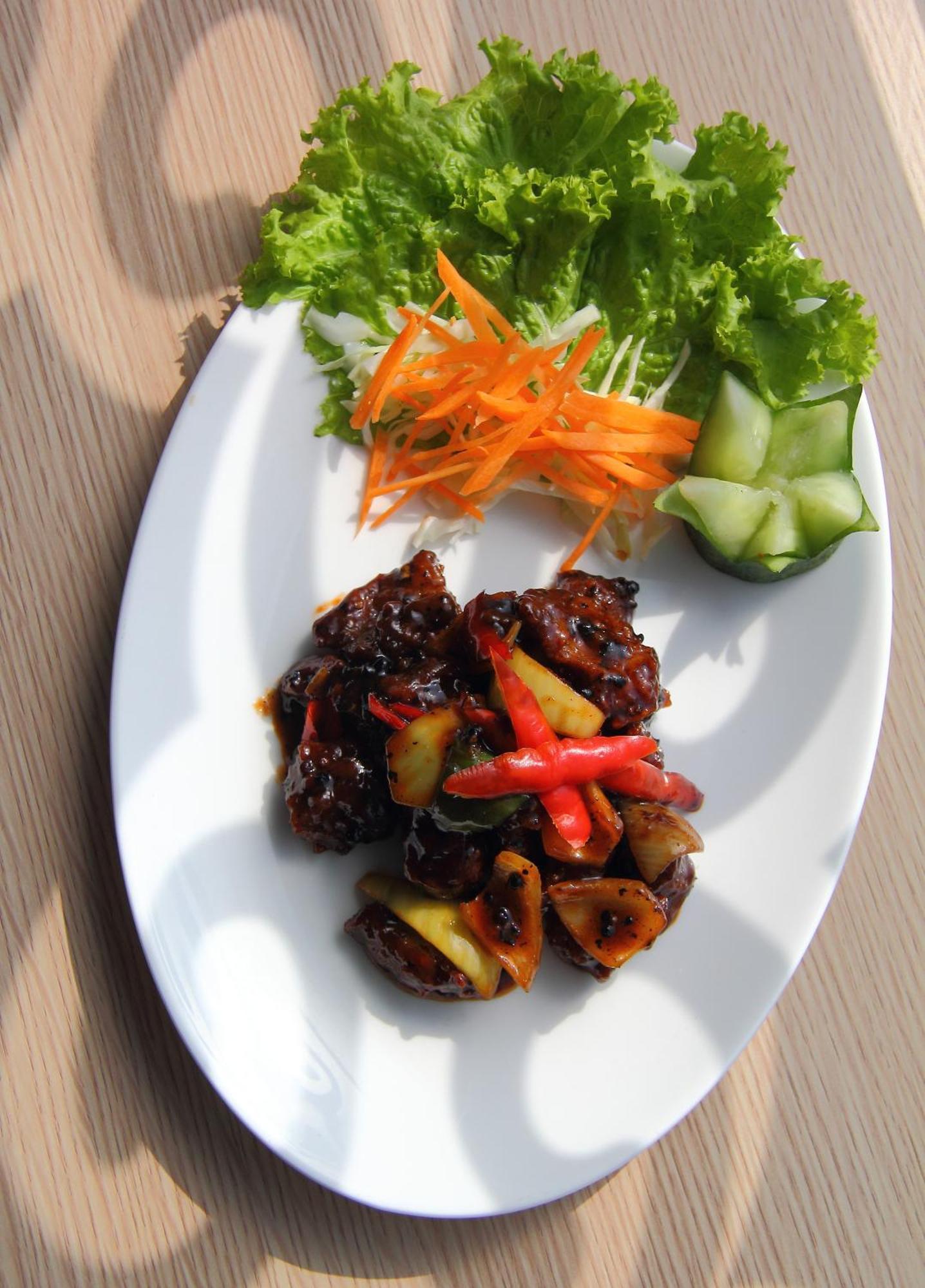 Tjokro Hotel Klaten Zewnętrze zdjęcie