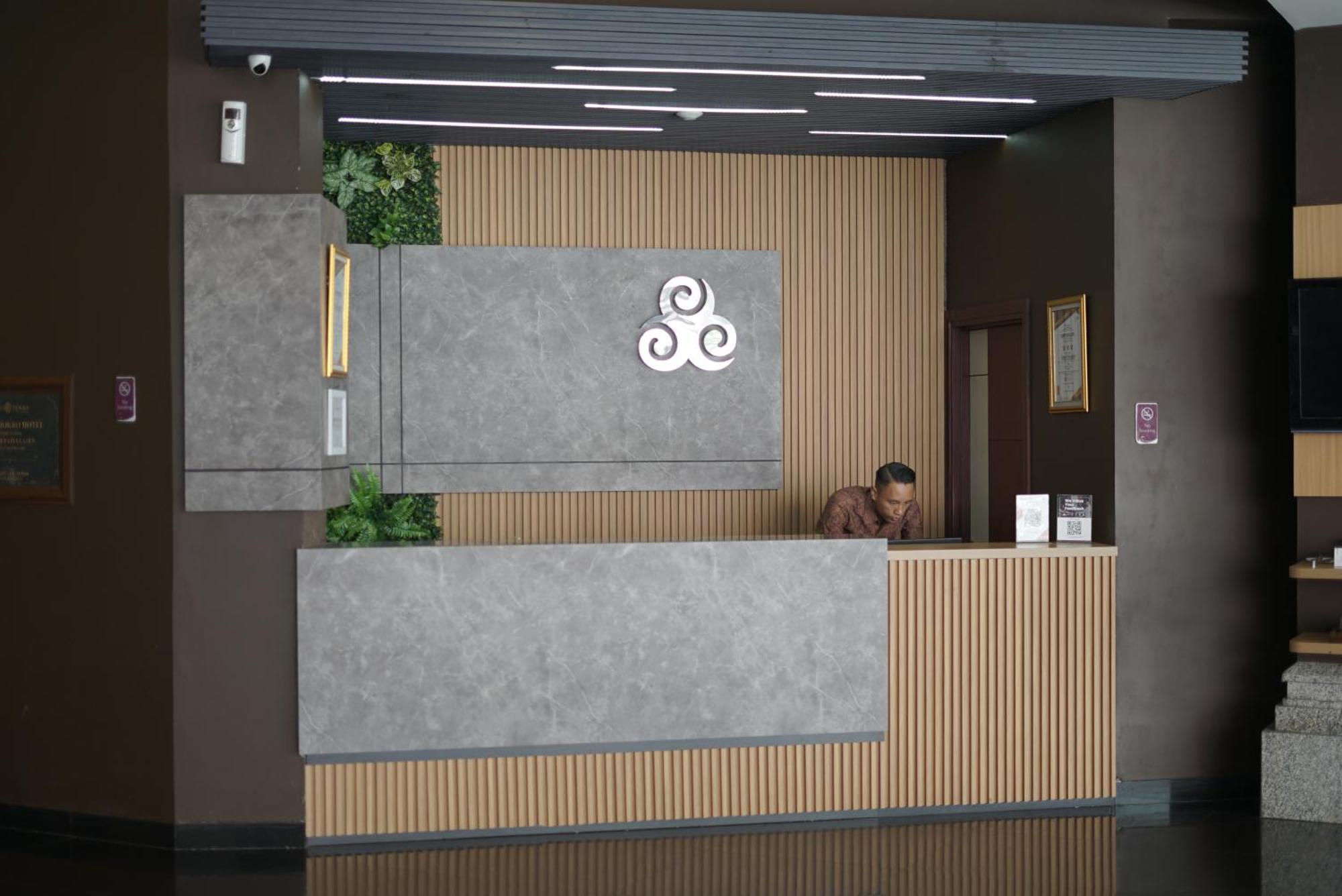 Tjokro Hotel Klaten Zewnętrze zdjęcie