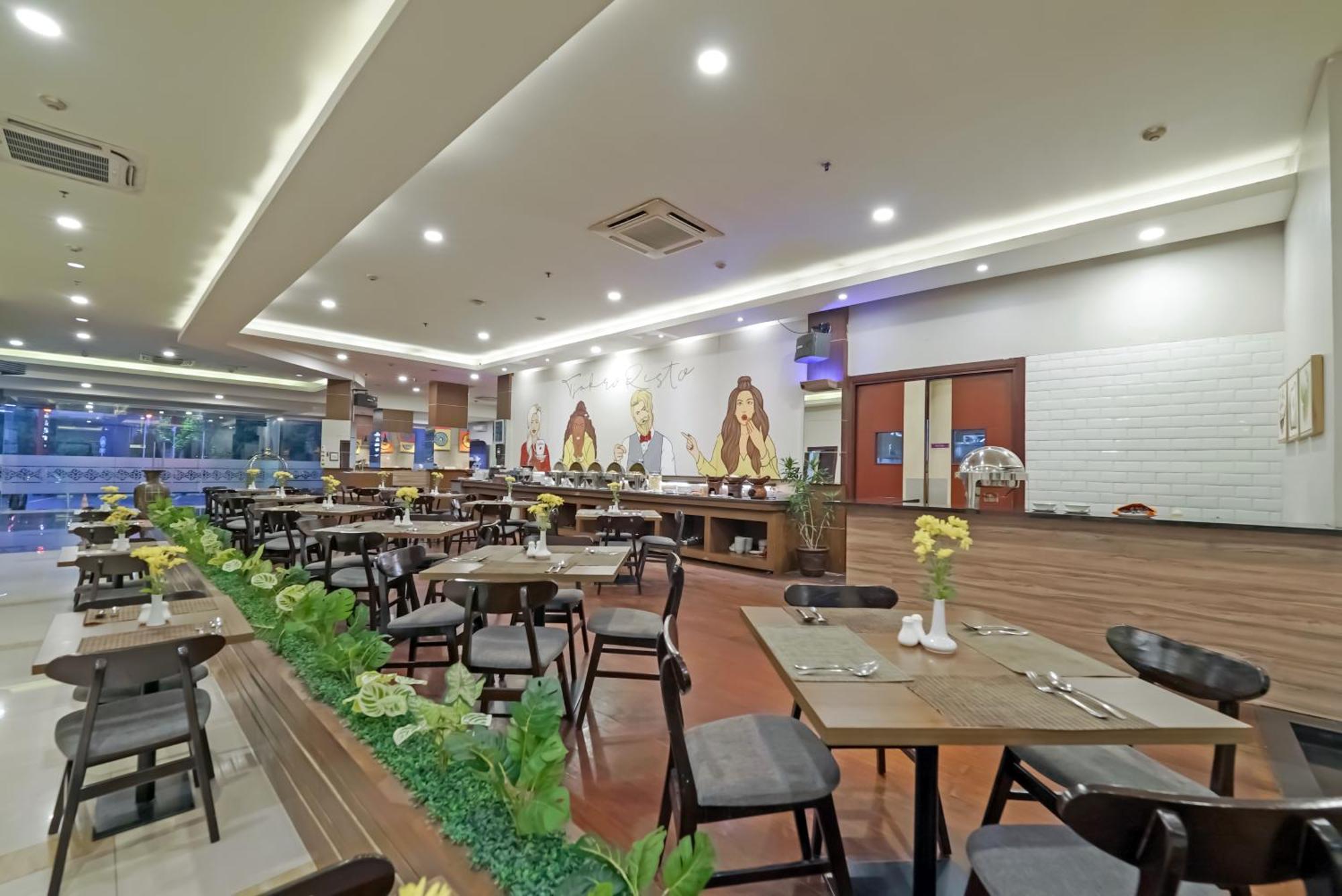 Tjokro Hotel Klaten Zewnętrze zdjęcie