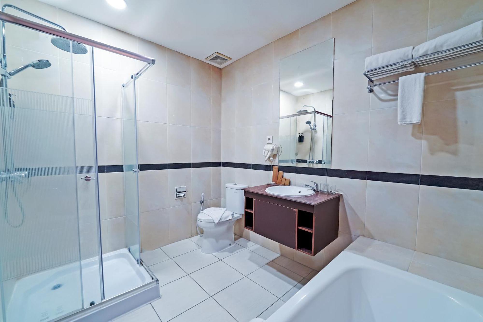 Tjokro Hotel Klaten Zewnętrze zdjęcie