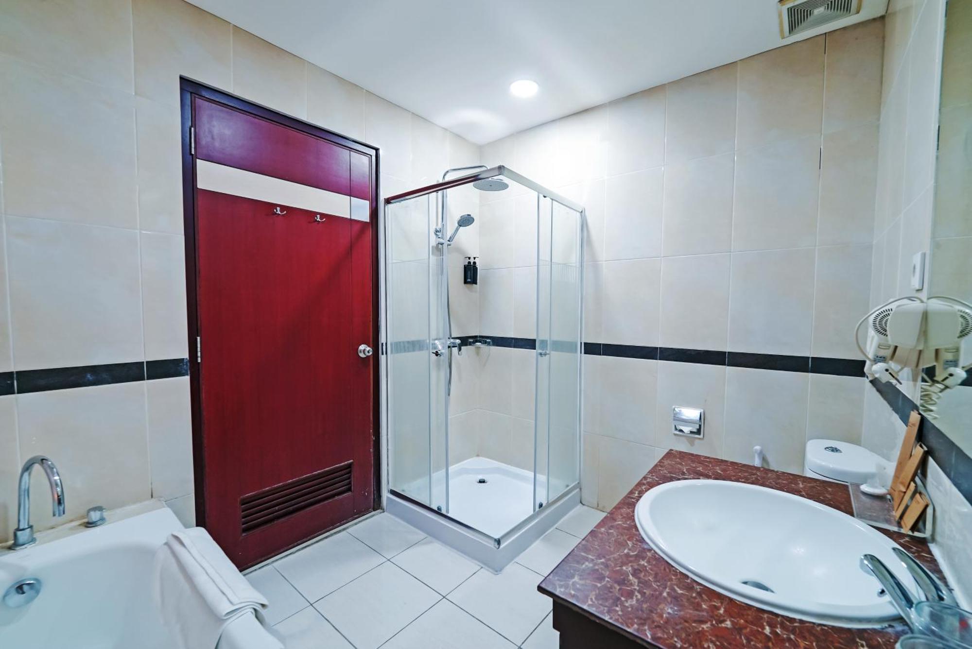 Tjokro Hotel Klaten Zewnętrze zdjęcie