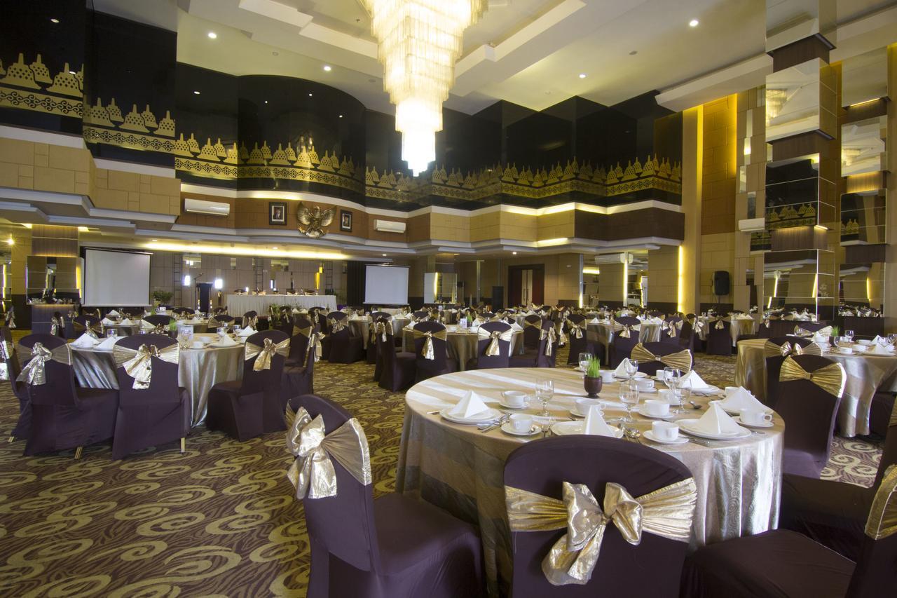 Tjokro Hotel Klaten Zewnętrze zdjęcie